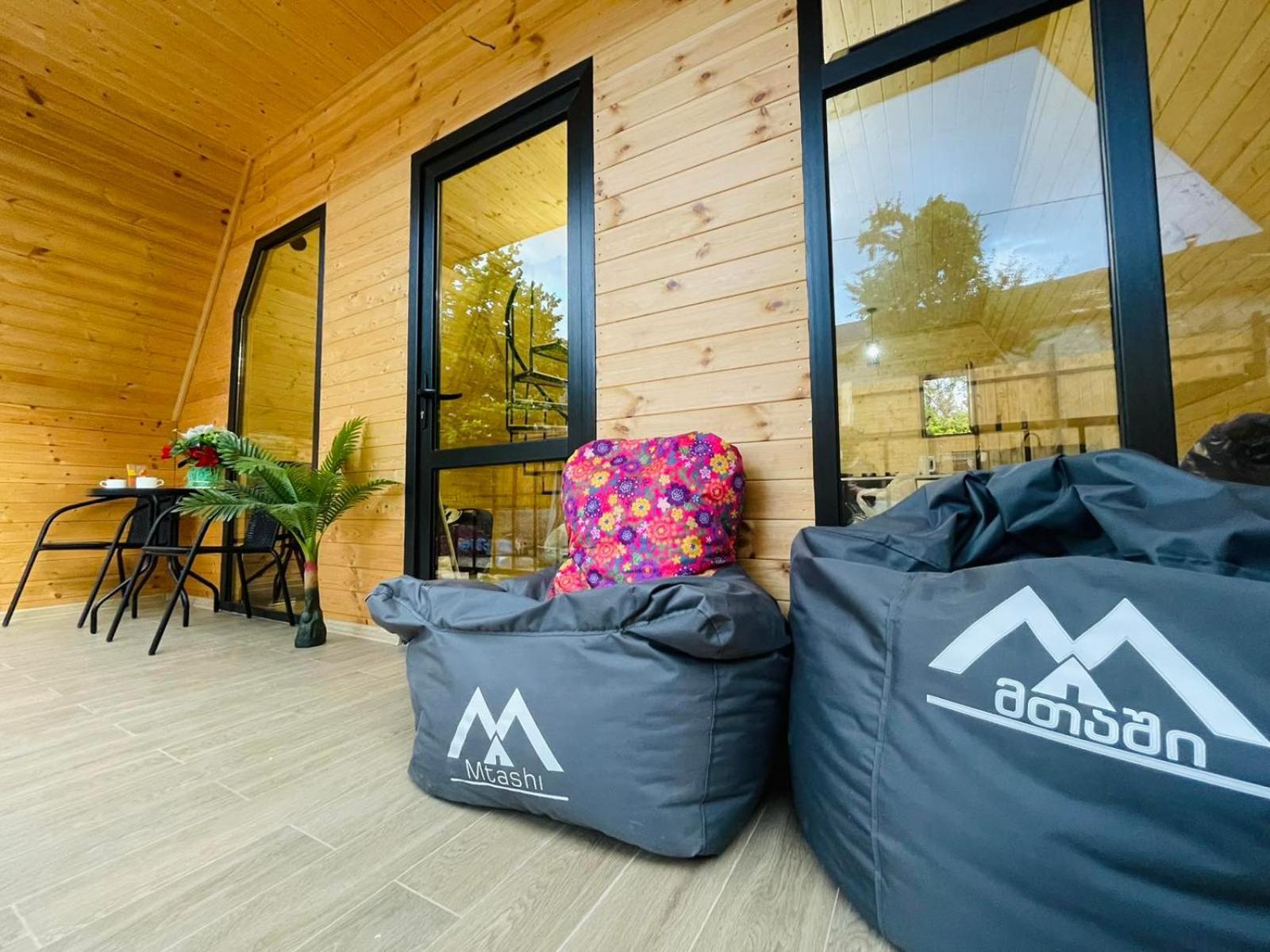 Apartment Mountain - Ananuri *
