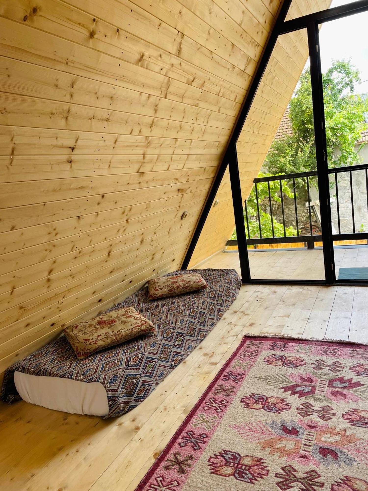 Mountain - Ananuri Apartment